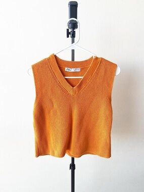 Zara Orange V-Neck Knit Vest Size S